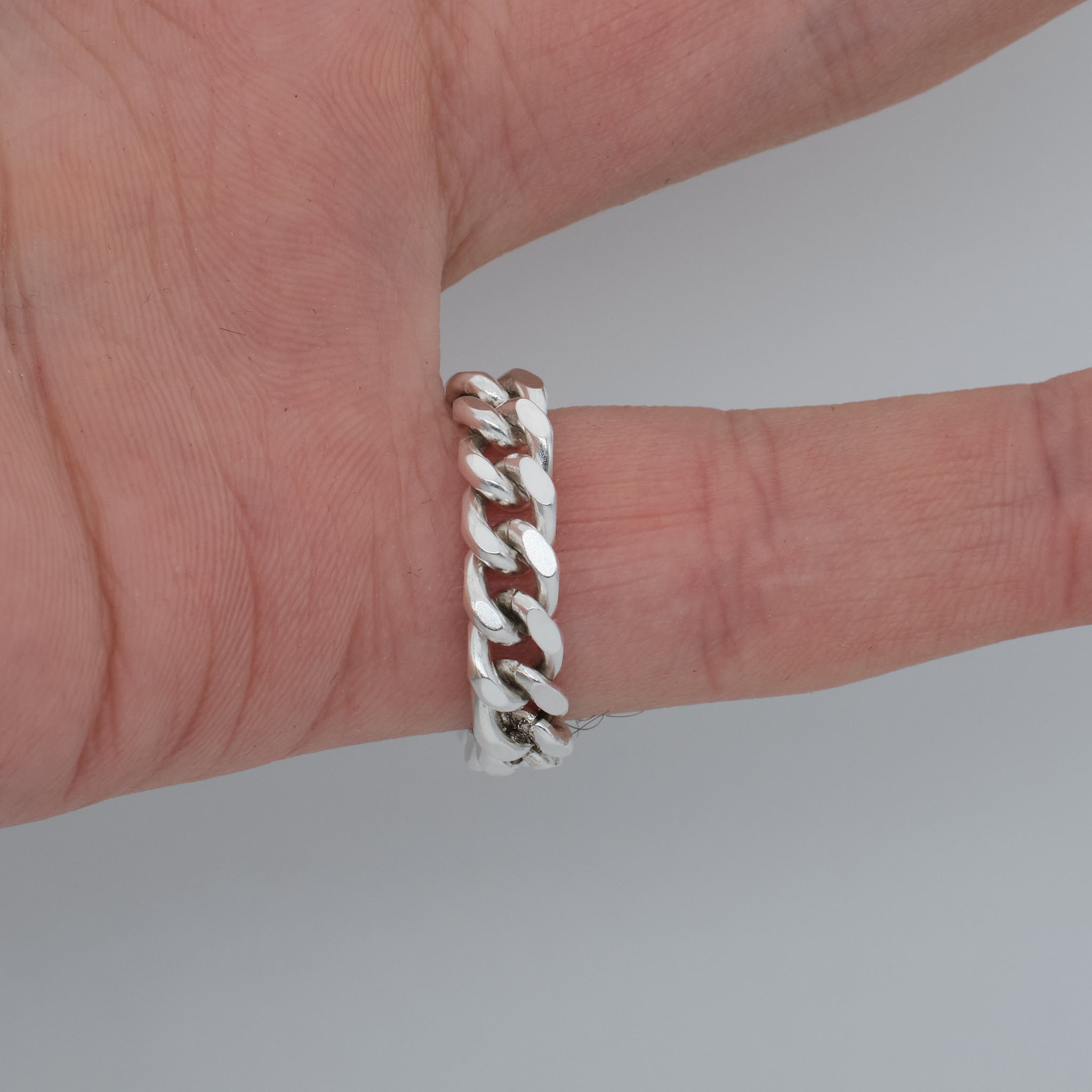 The Chain Ring – 925 Sterling Silver