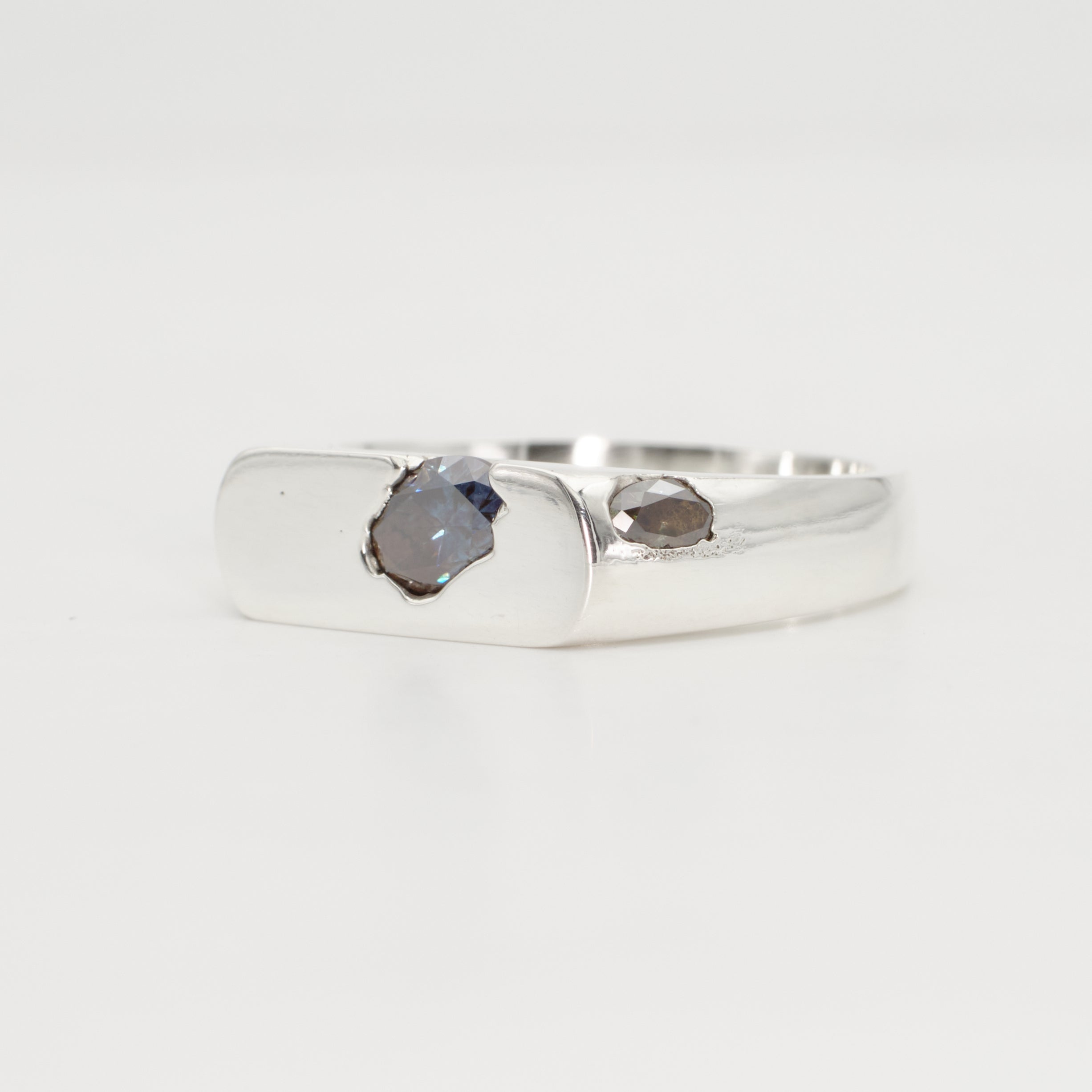 *SAMPLE* The Kepler – Sterling Silver with Moissanites – EUR 64 | US 10½