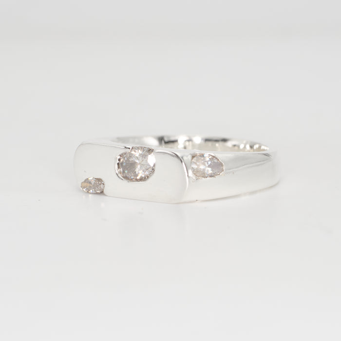 The Kepler – Sterling Silver with Moissanites – EUR 63 | US 10