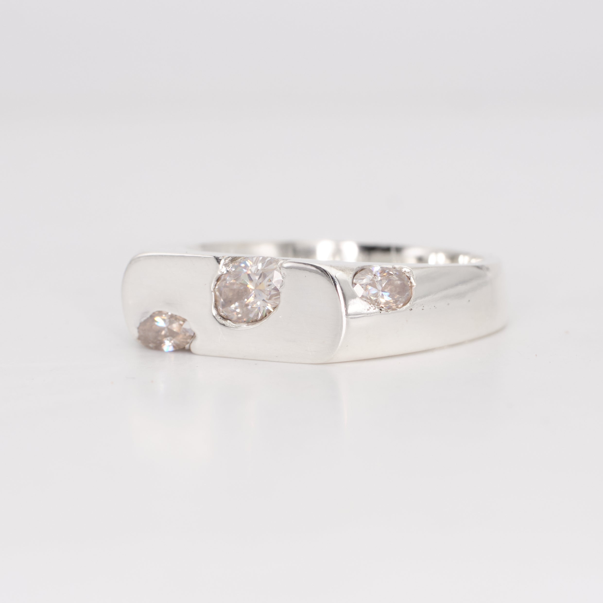The Kepler – Sterling Silver with Moissanites – EUR 62 | US 9¾