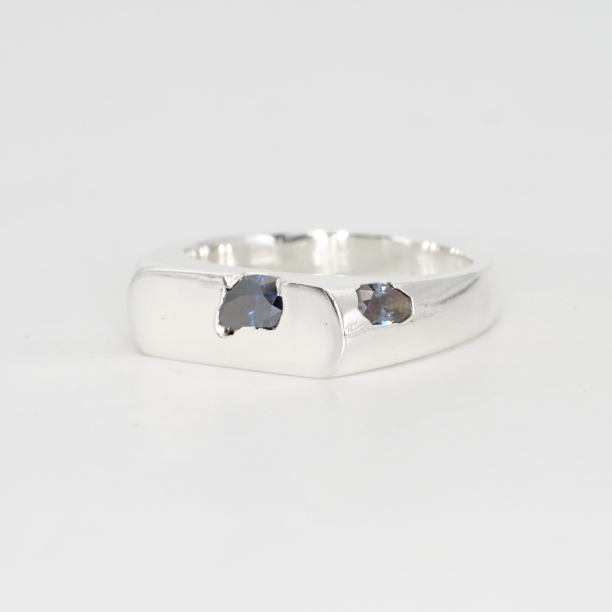 The Kepler – Sterling Silver with Sapphire and Moissanites – EUR 57 | US 7¾