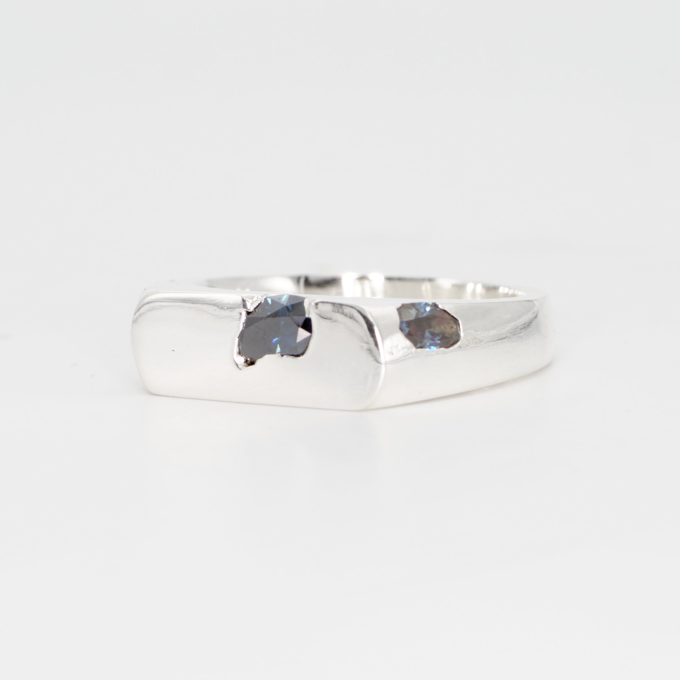 The Kepler – Sterling Silver with Sapphire and Moissanites – EUR 57 | US 7¾