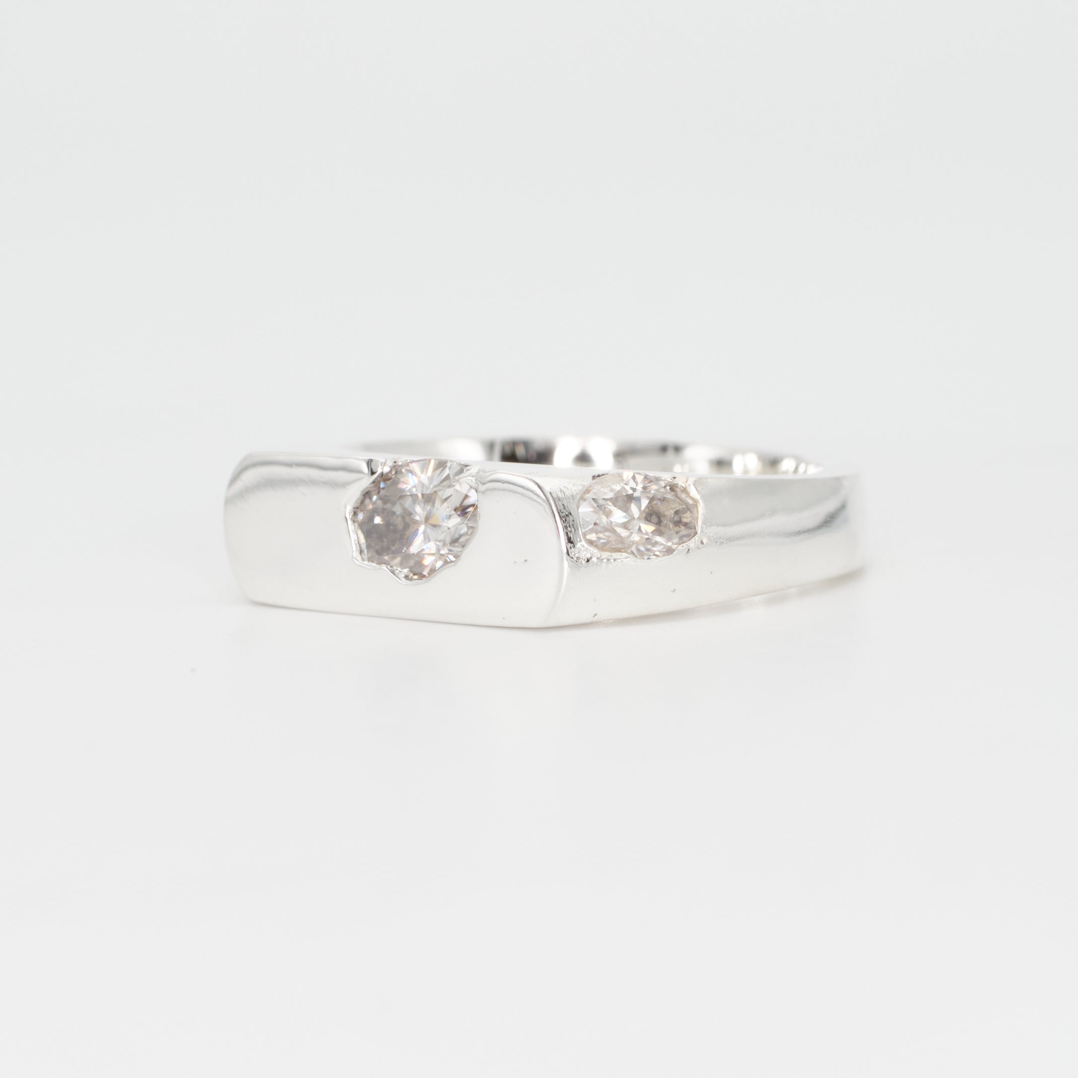 The Kepler – Sterling Silver with Moissanites – EUR 52 | US 6