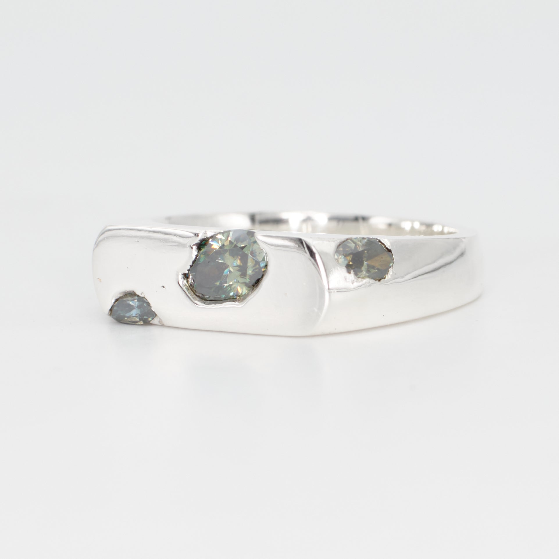 The Kepler – Sterling Silver with Sapphire & Moissanite – EUR 59 | US 8½
