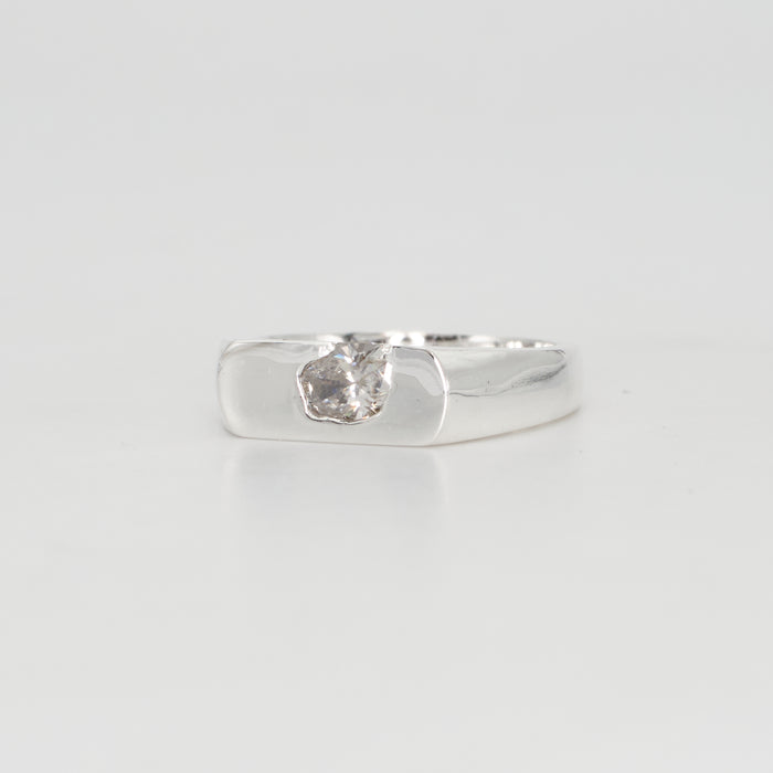 The Kepler – Sterling Silver with Moissanite – EUR 48 | US 4½