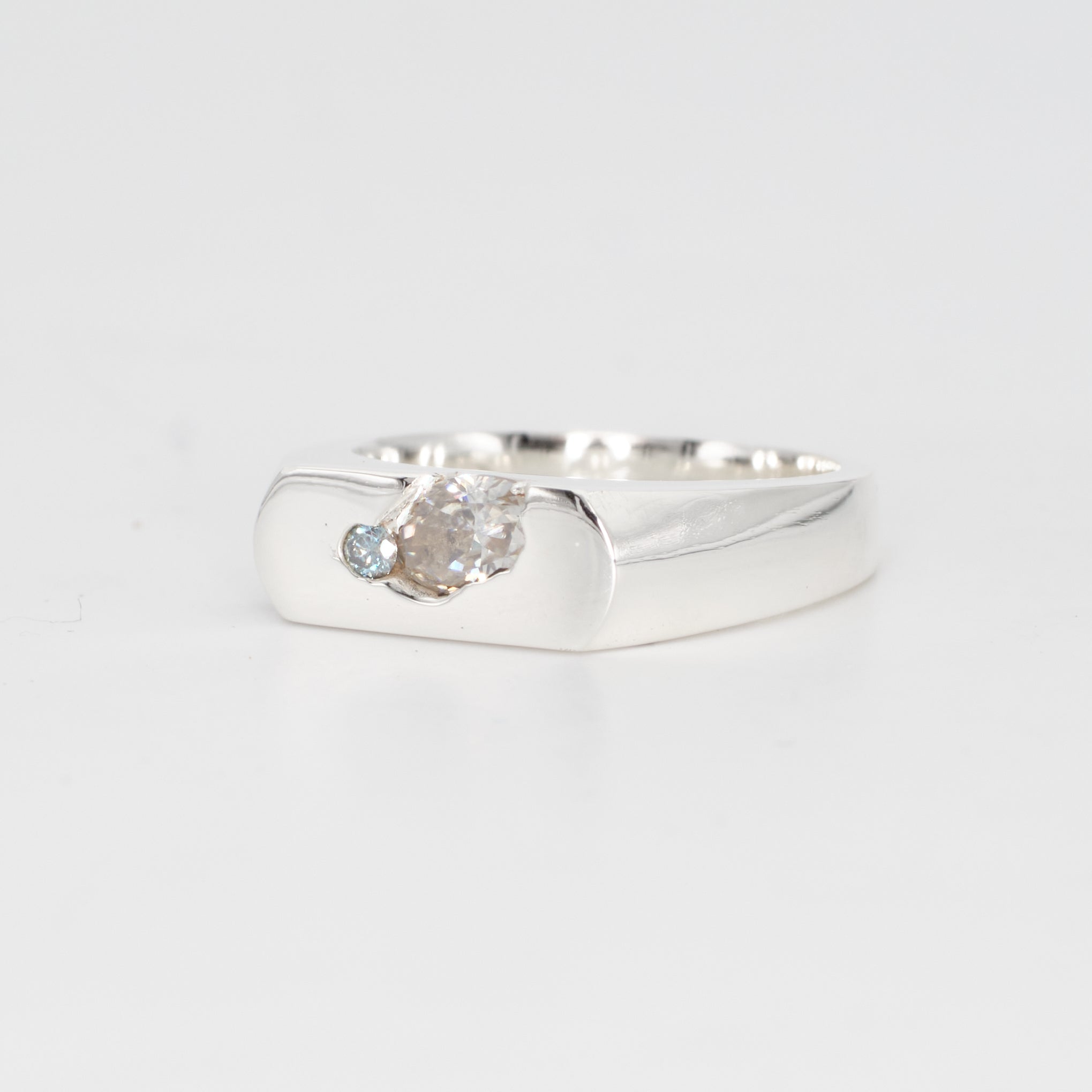 The Kepler – Sterling Silver with Moissanites – EUR 52 | US 6