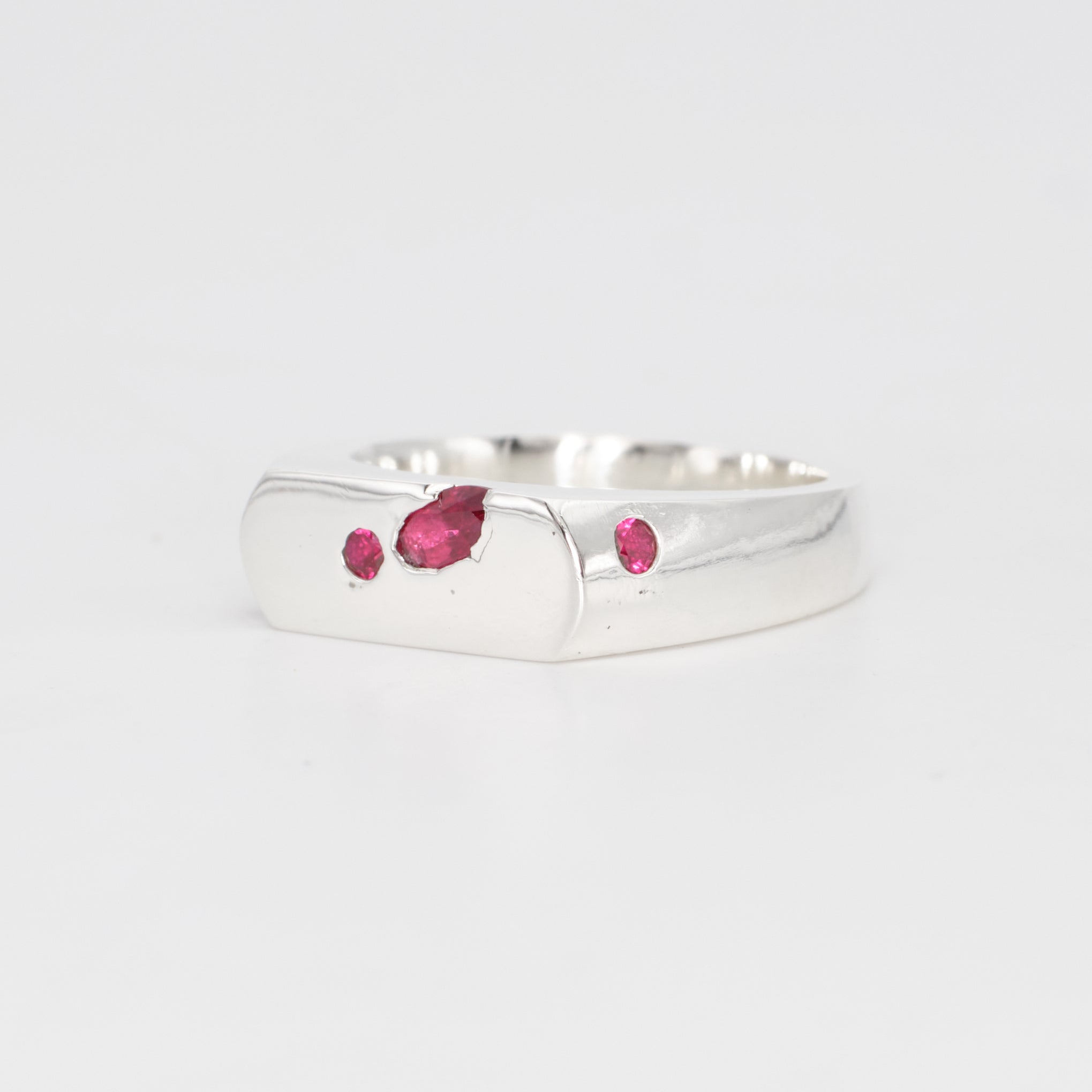 *SAMPLE* The Kepler – Sterling Silver with Rubies – EUR 51 | US 5½