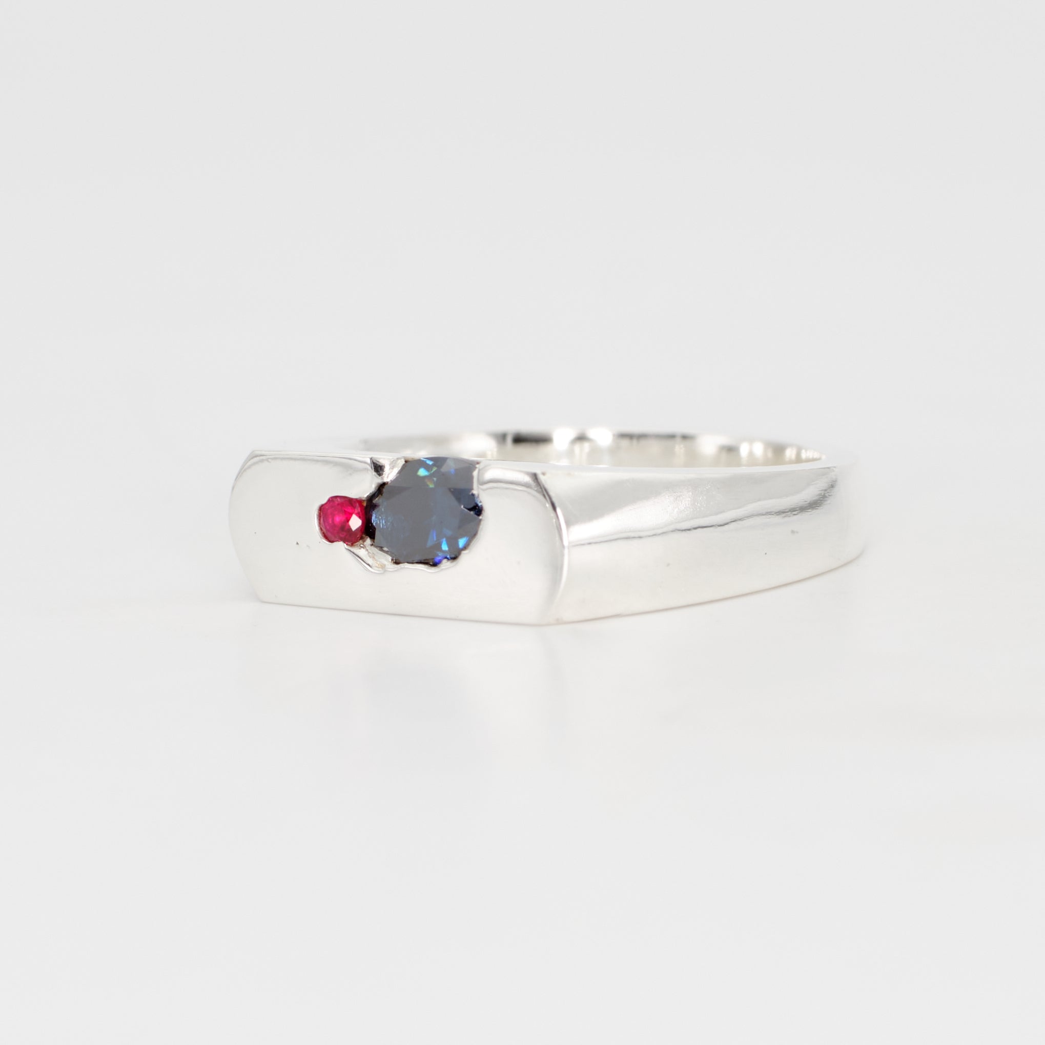 The Kepler – Sterling Silver with Moissanite & Ruby – EUR 54 | US 6½