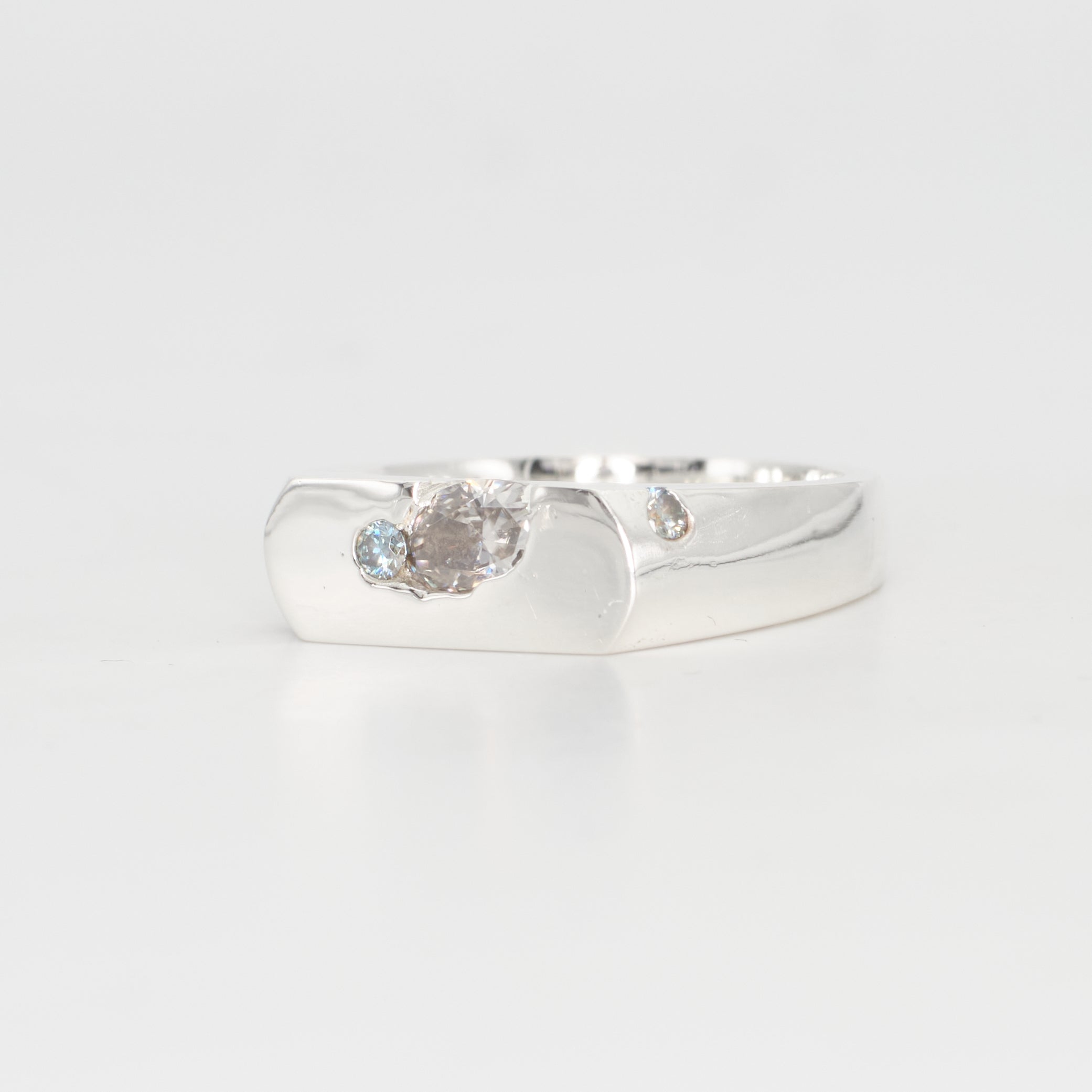 The Kepler – Sterling Silver with Moissanites – EUR 52 | US 6