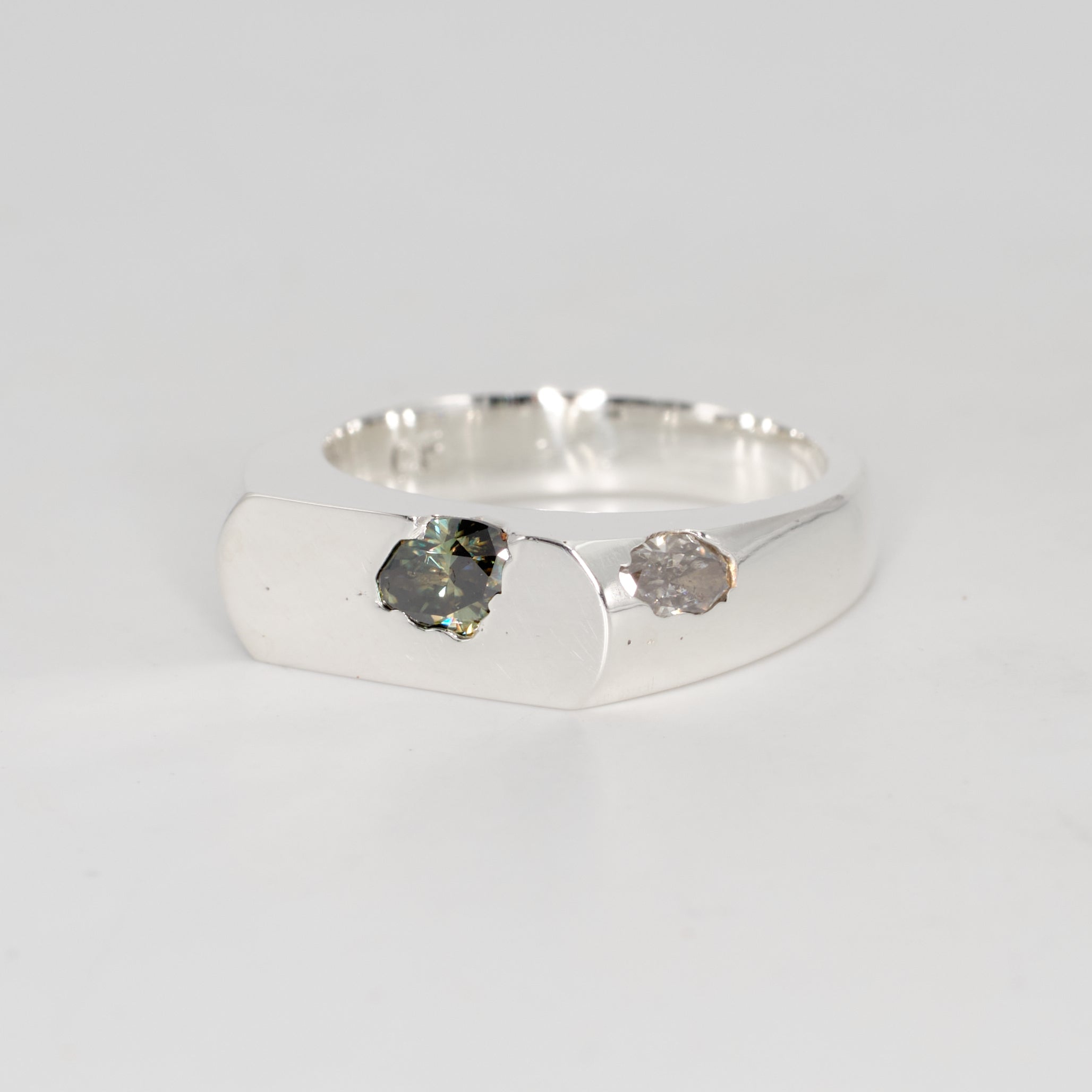 *SAMPLE* The Kepler – Sterling Silver with Moissanites – EUR 52 | US 6