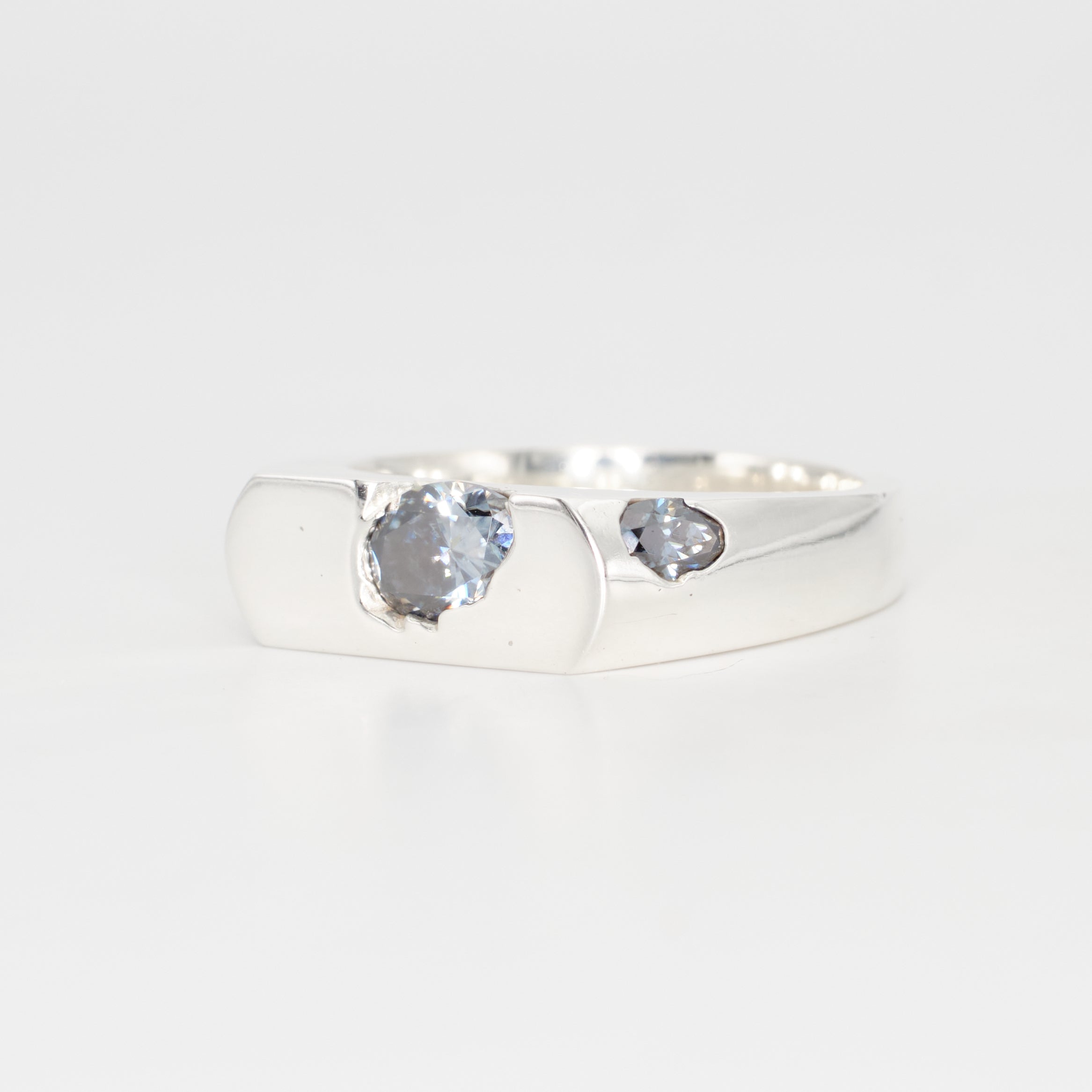 The Kepler – Sterling Silver with Moissanites – EUR 61 | US 9½