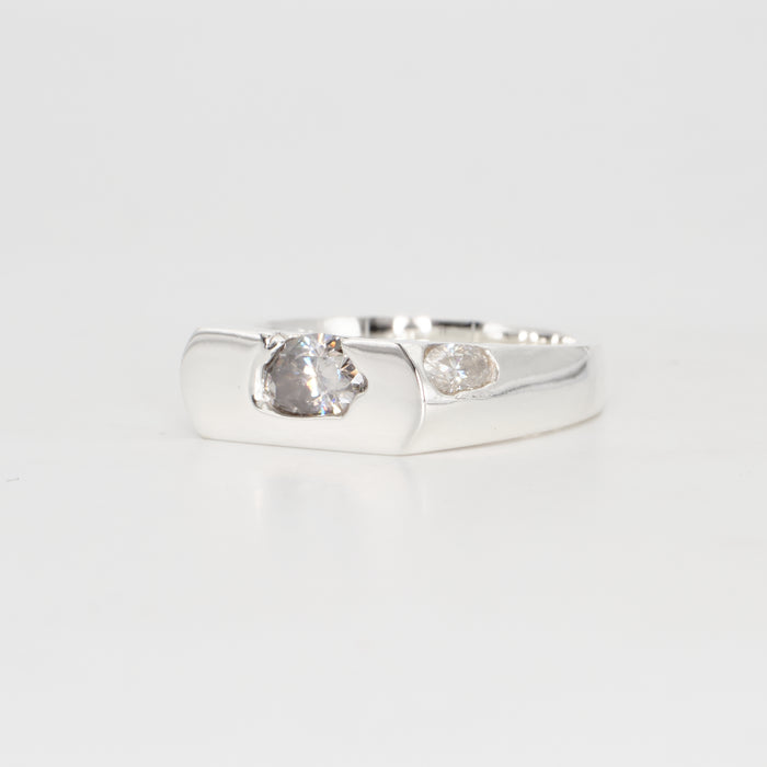 The Kepler – Sterling Silver with Moissanites – EUR 61 | US 9½
