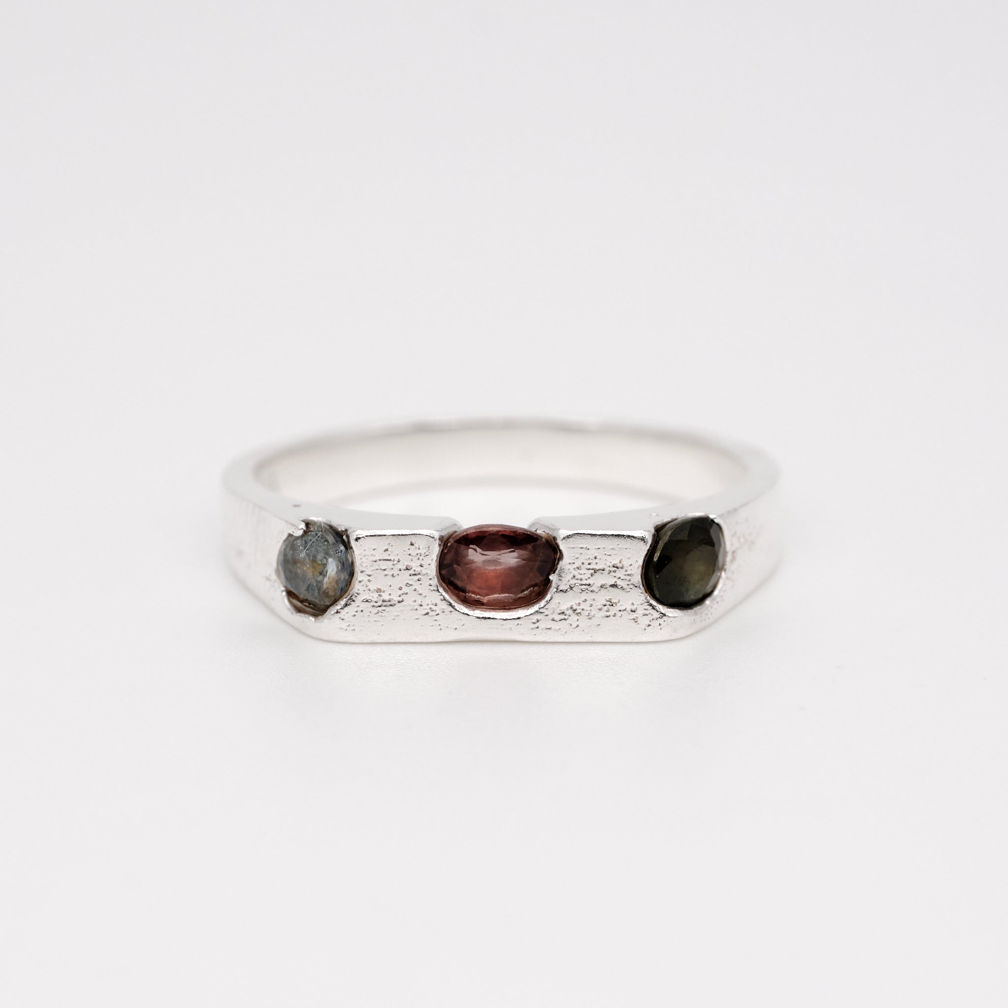 The Omni – Sterling Silver with Sapphires – EUR 56 | US 7½