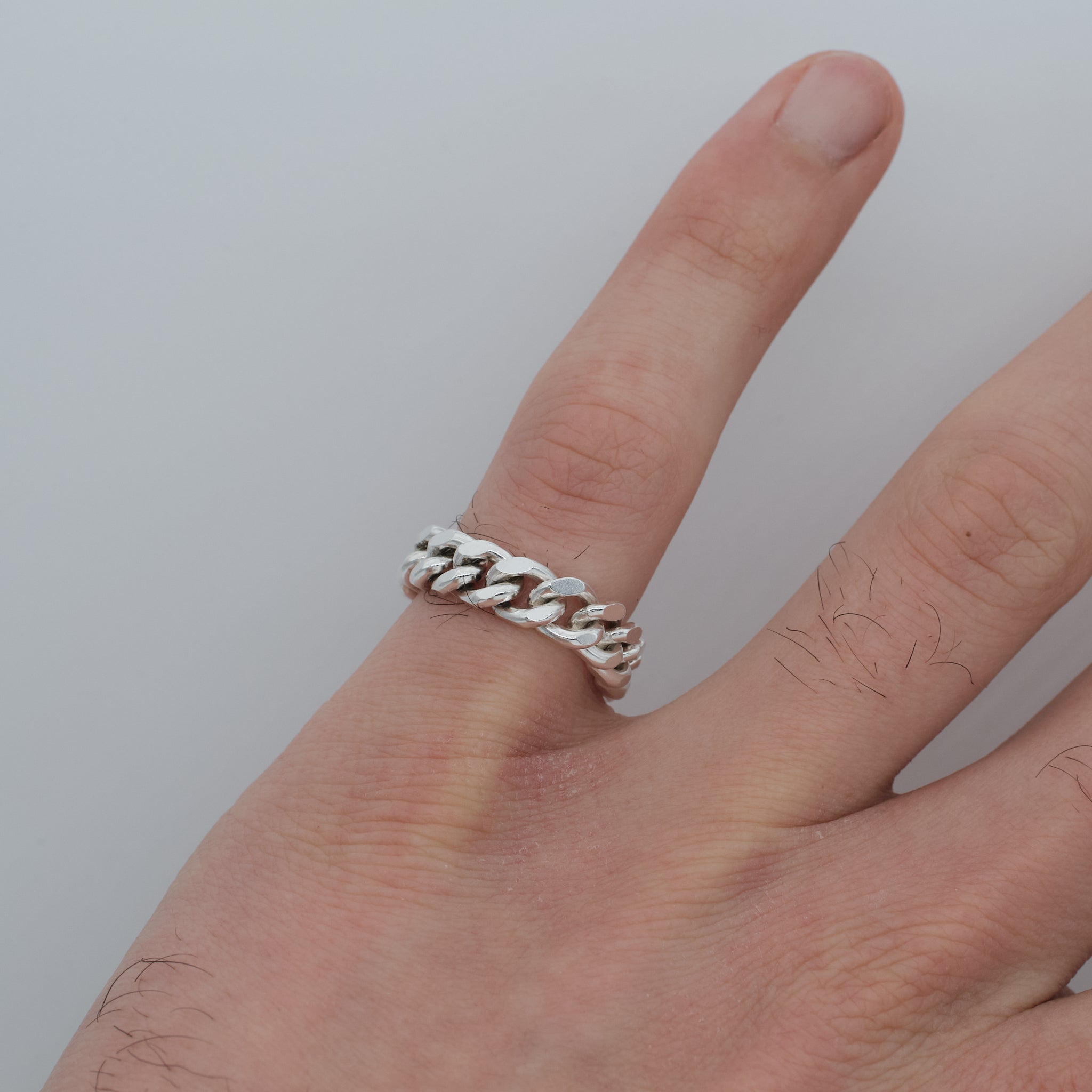 The Chain Ring – 925 Sterling Silver
